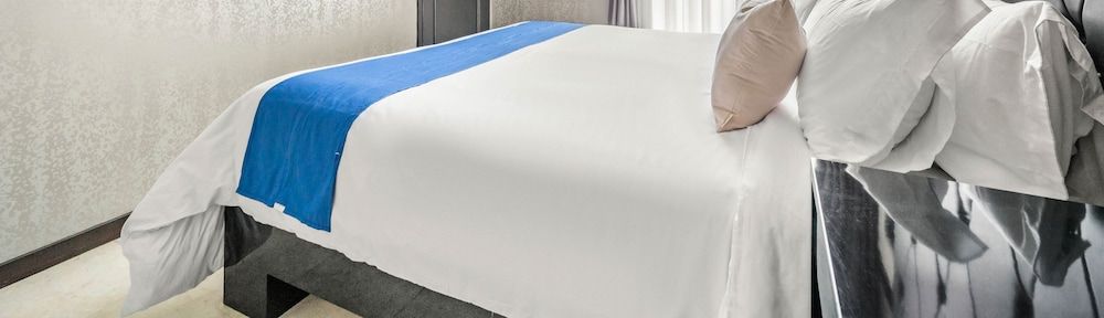 undefined CENTRAL by Kozystay 3