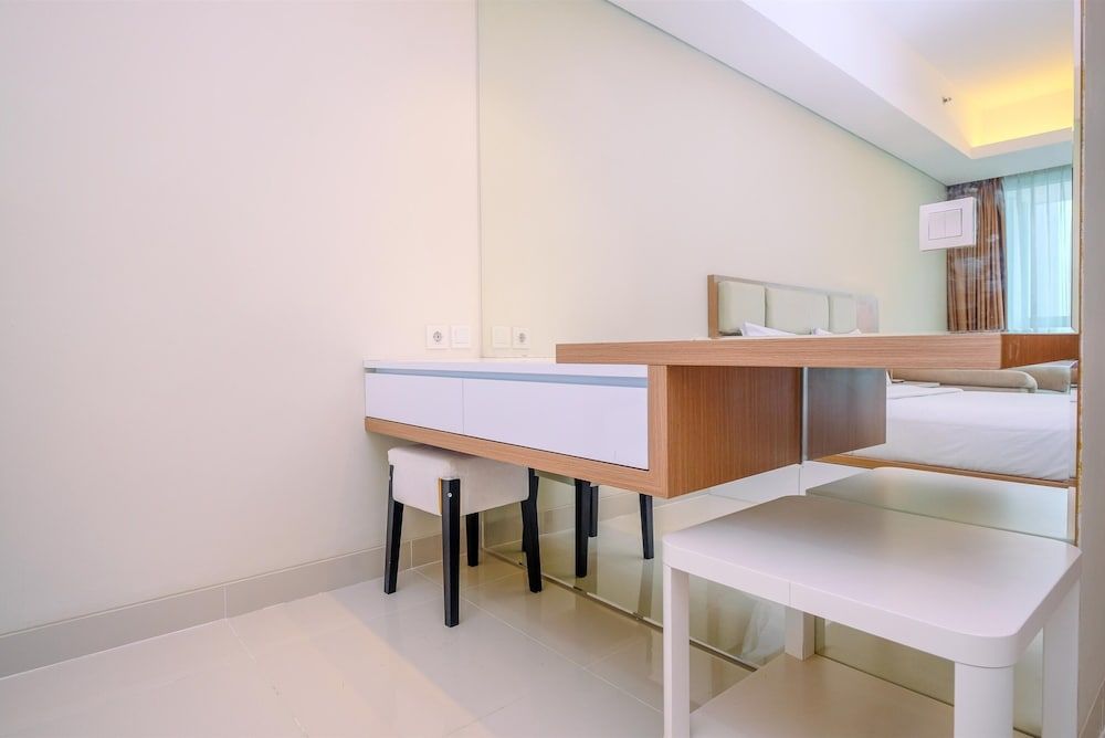 undefined Cozy Living And Spacious Studio At 28Th Floor Kemang Village Apartment 9