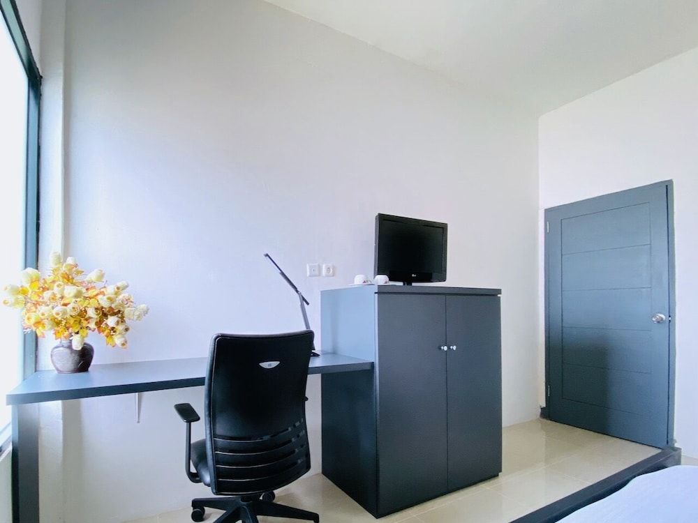 undefined Ameera inn 3