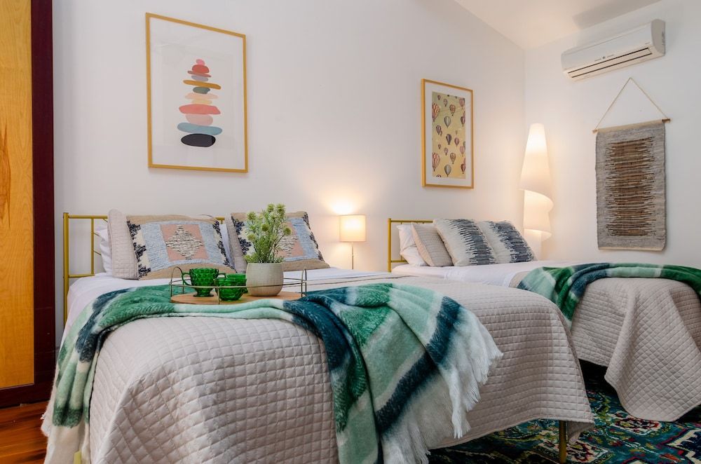 New Park Event Venue & Suites Signature Room 2