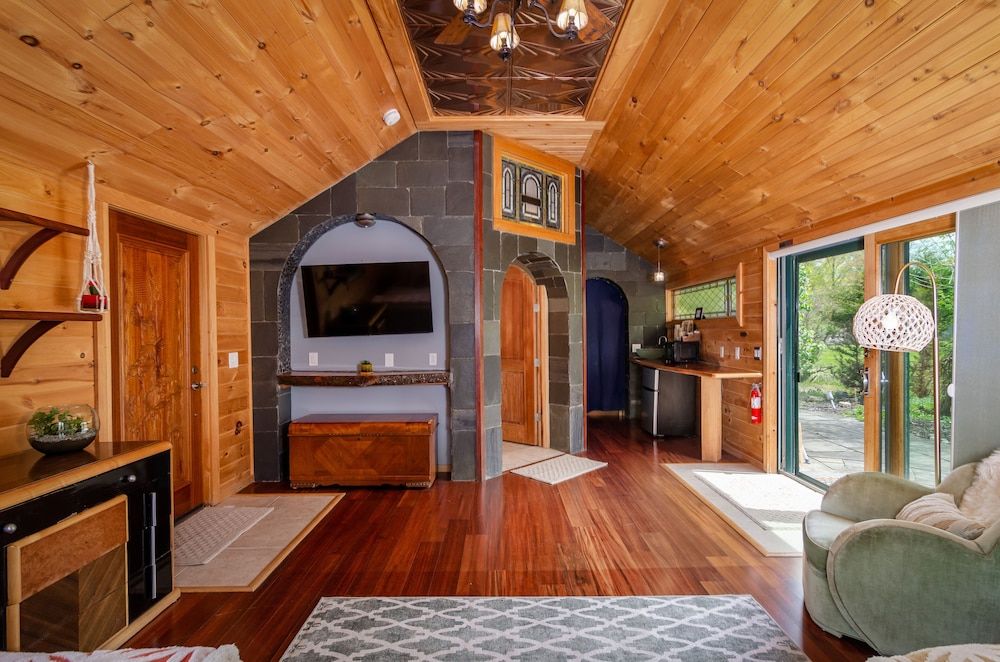 New Park Event Venue & Suites Premium Room 4