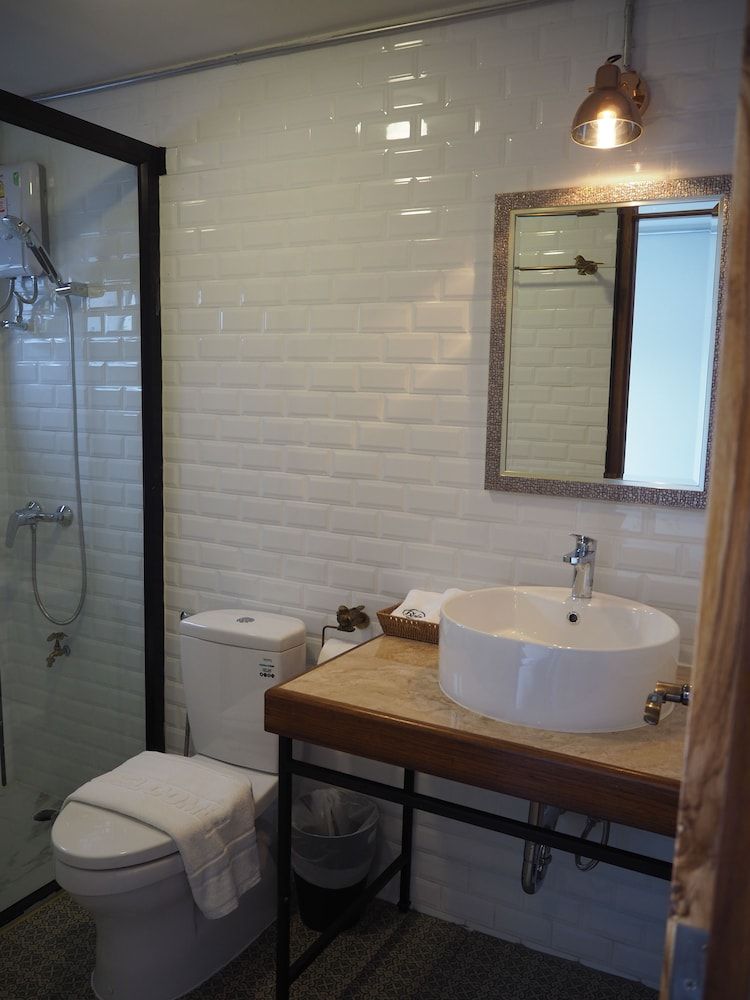 Boonnark B&B Standard Double Room 4