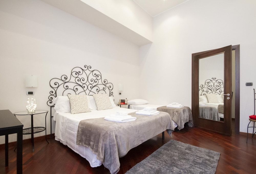 B B Residenza Malaterra - Camera Napoli Barocca Apartment 2