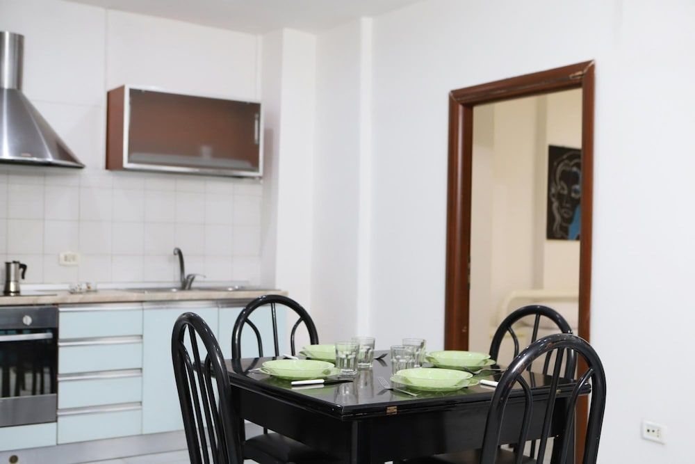 undefined Napoli Centrale Budget Apartment by Wonderful Italy 4