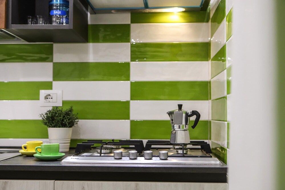 undefined Mira Naples Apartment II 3