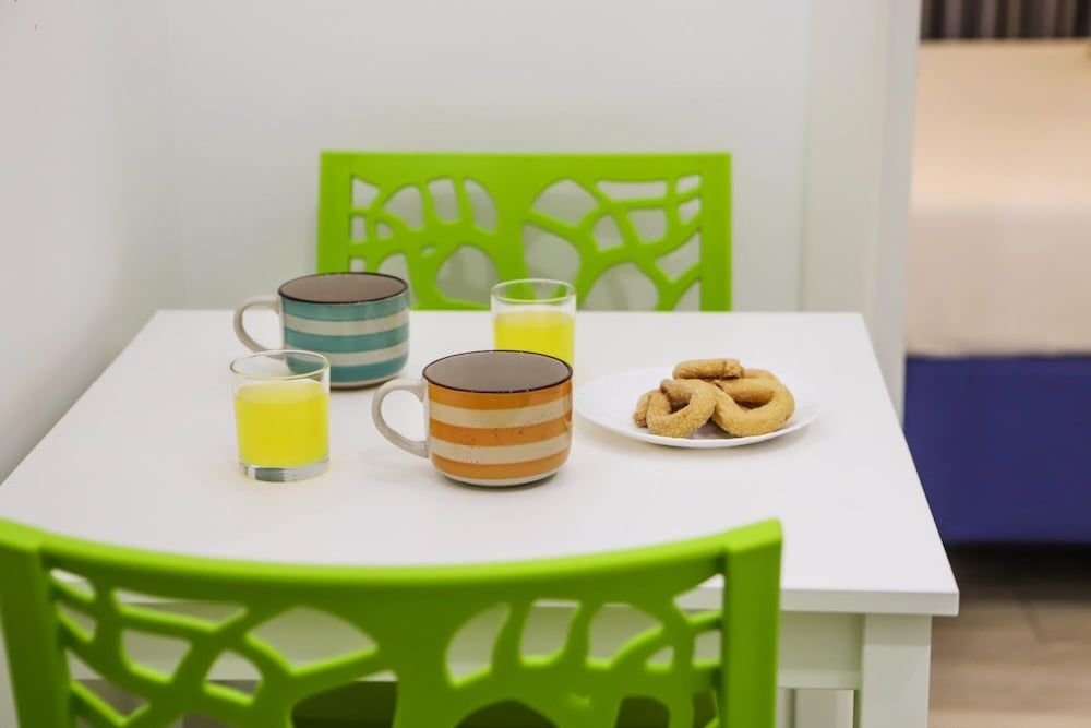 undefined Mira Naples Apartment II 5