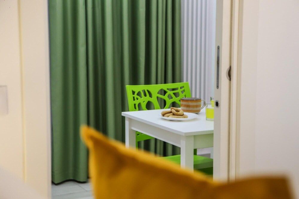undefined Mira Naples Apartment II 9