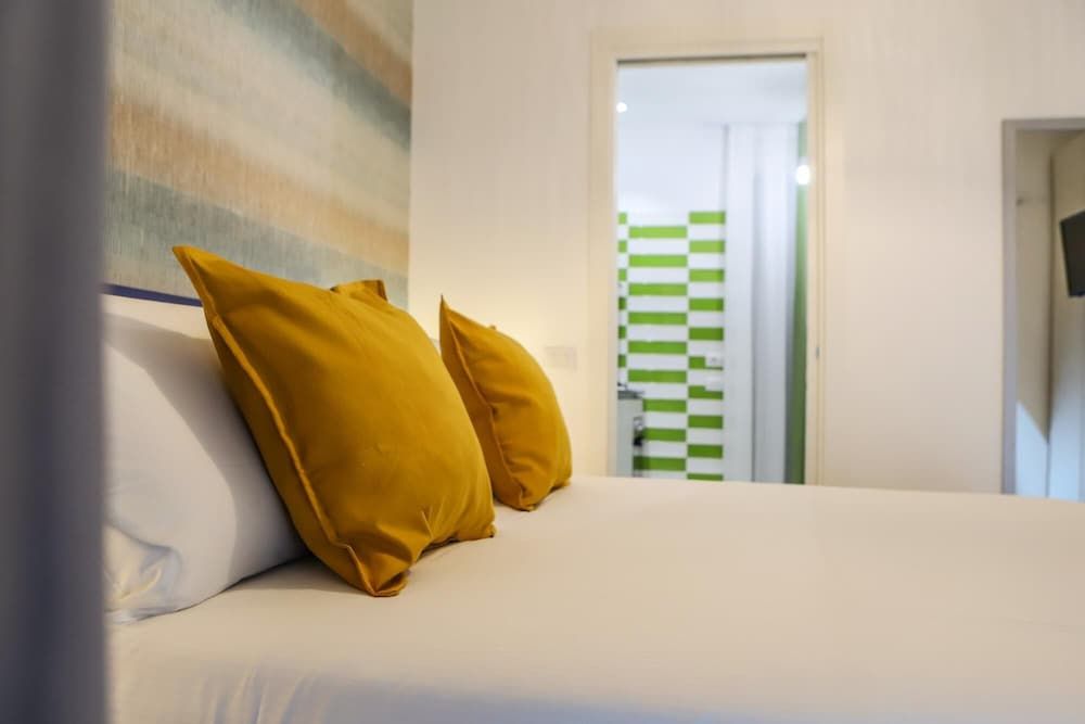 undefined Mira Naples Apartment II 10