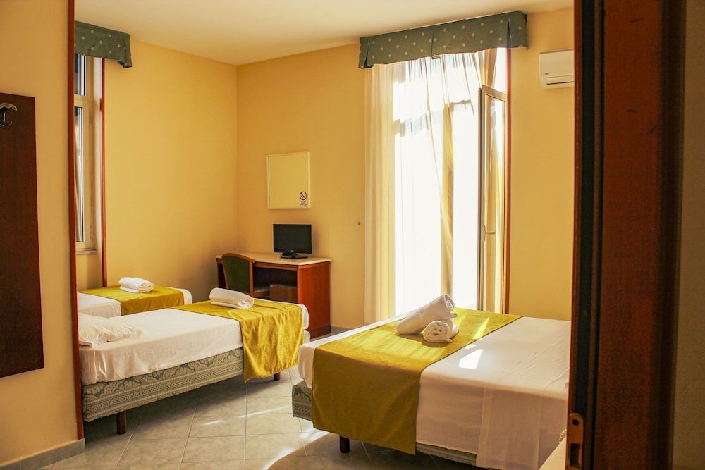 undefined Hotel Garden Napoli 5