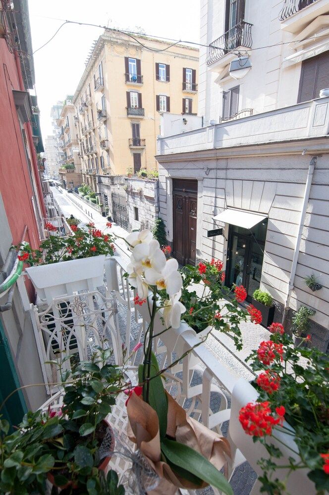 Relais Bijoux Napoli Comfort Double Room, City View 5