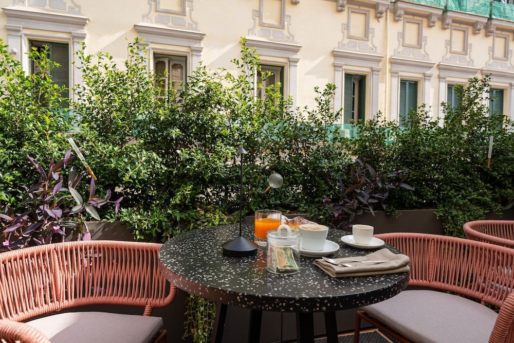 undefined Agra Suites 8