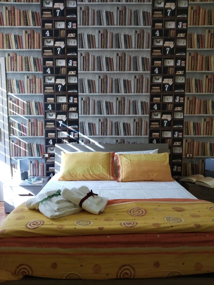 Non ci resta che Napoli Basic Triple Room 3