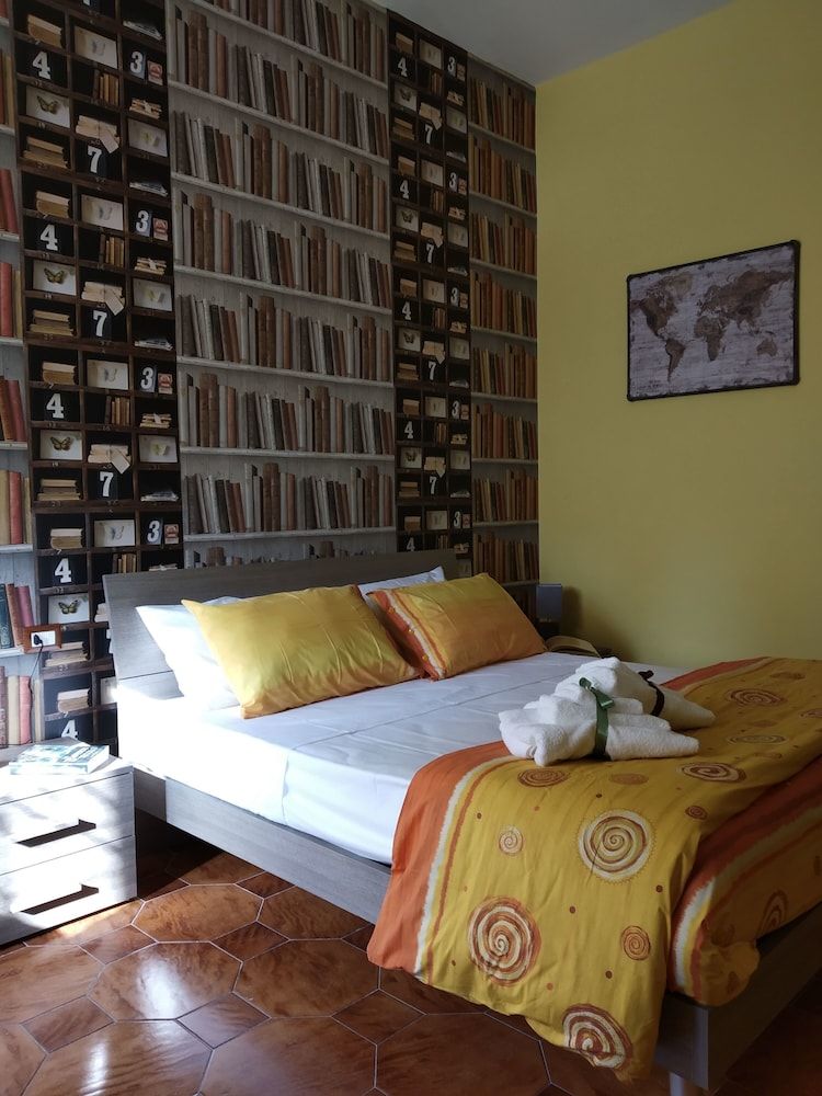 Non ci resta che Napoli Basic Triple Room 2