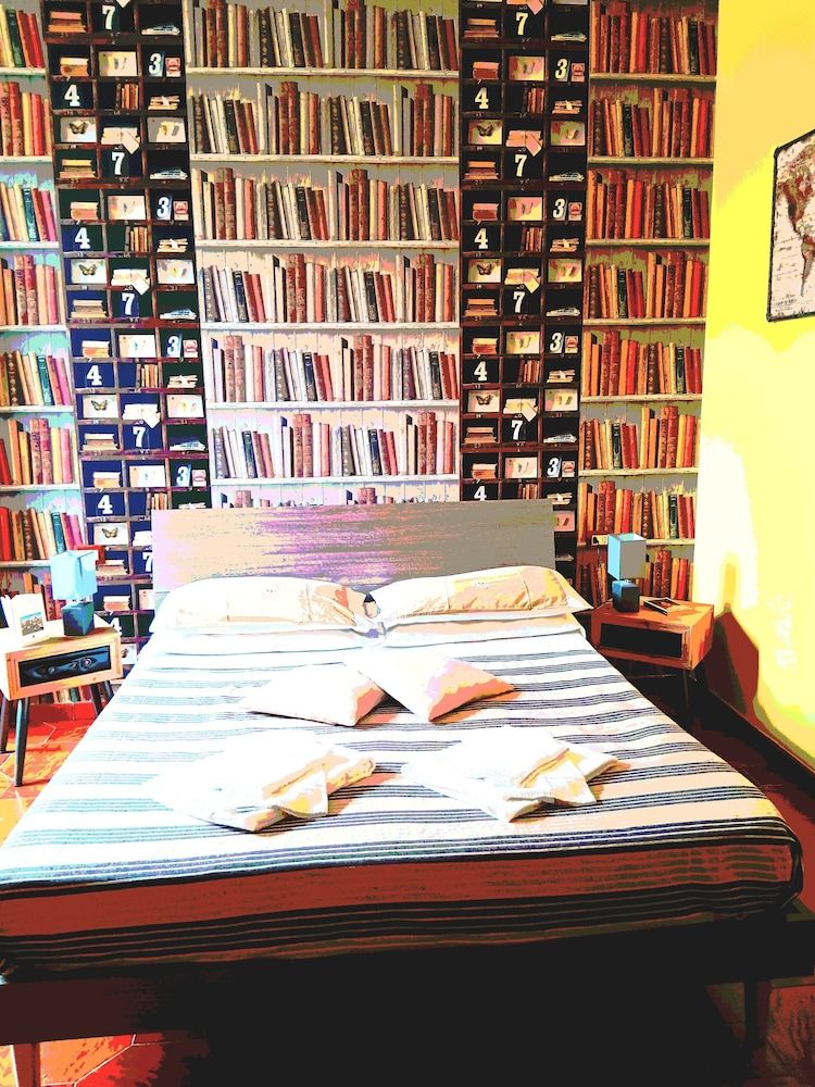 Non ci resta che Napoli Basic Triple Room 11