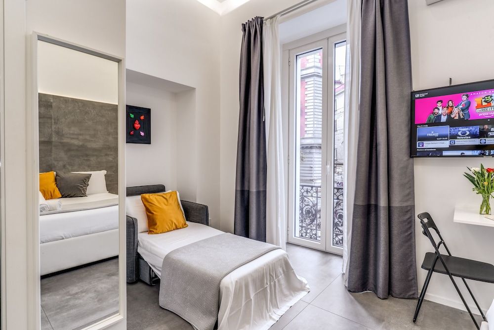 undefined Gallery Suite Naples 10