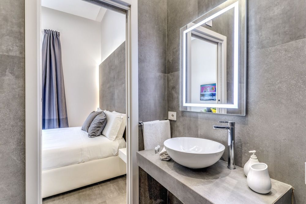 Gallery Suite Naples Standard Double Room 10