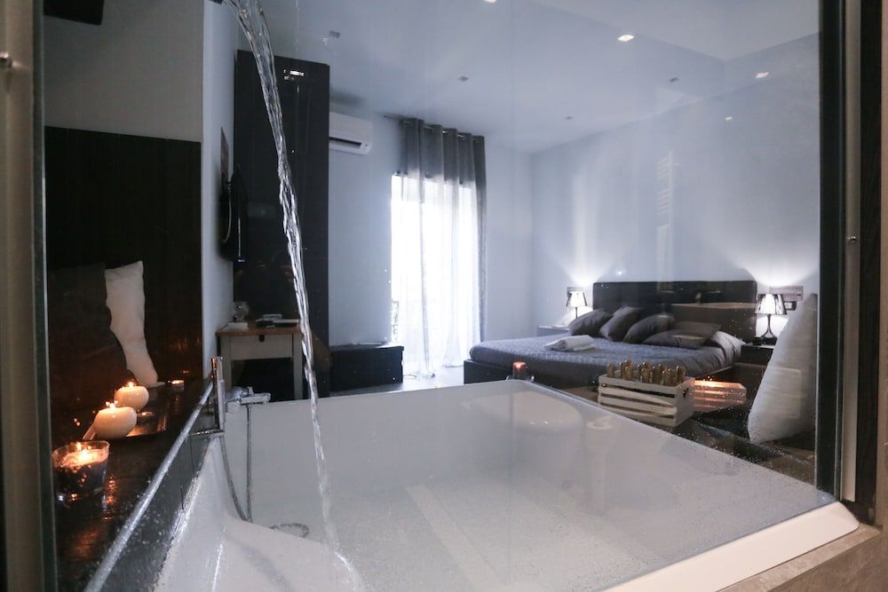 Esposito Plaza - Rooms & Suite Junior Suite, Private Pool 9