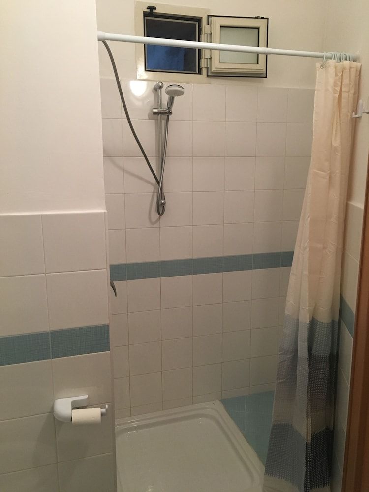 undefined Hostel 6 Small Rooms 9