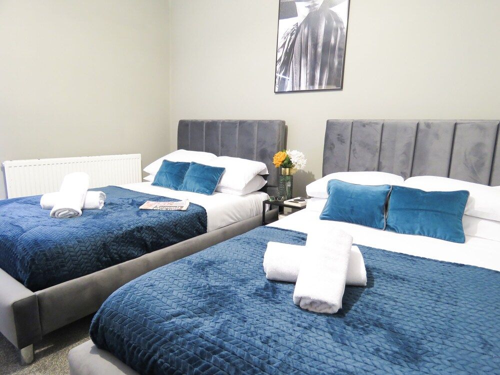 undefined Tudors eSuites Three Bedroom House 4