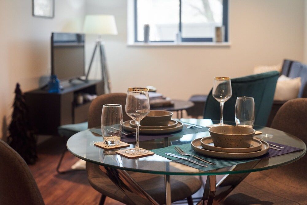 New Eton House Residence - 2B Flat Apartment 39