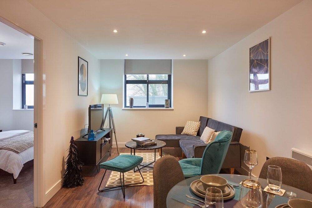 New Eton House Residence - 2B Flat Apartment 51