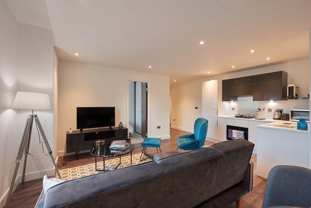 New Eton House Residence - 2B Flat Apartment 36