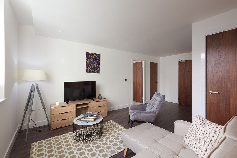 New Eton House Residence - 2B Flat Apartment 19