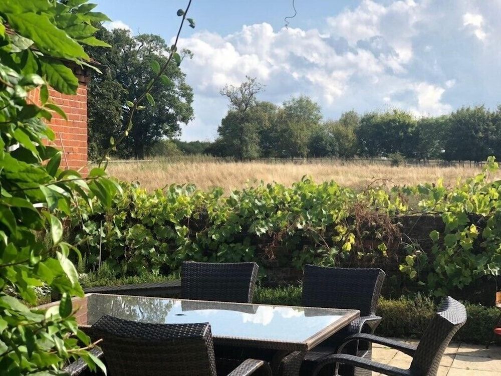 undefined Slade Farmhouse 8