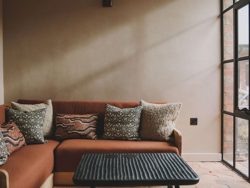 Hampton Manor Signature Suite, 1 King Bed, Annex Building 3