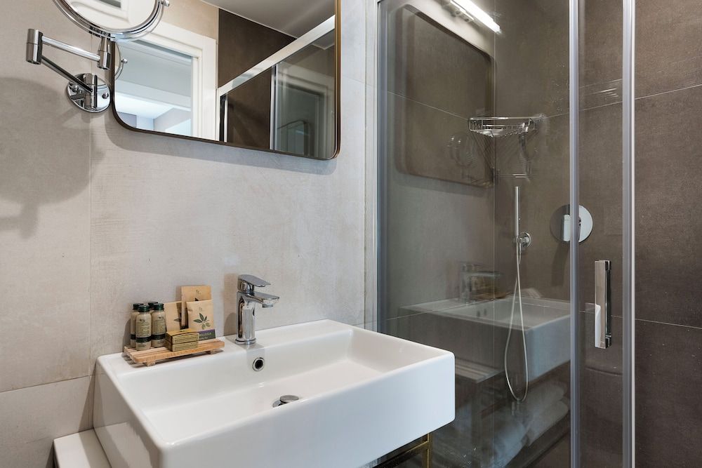 Belduomo Luxury Condo, 2 Bedrooms, Terrace, Sea Facing 9