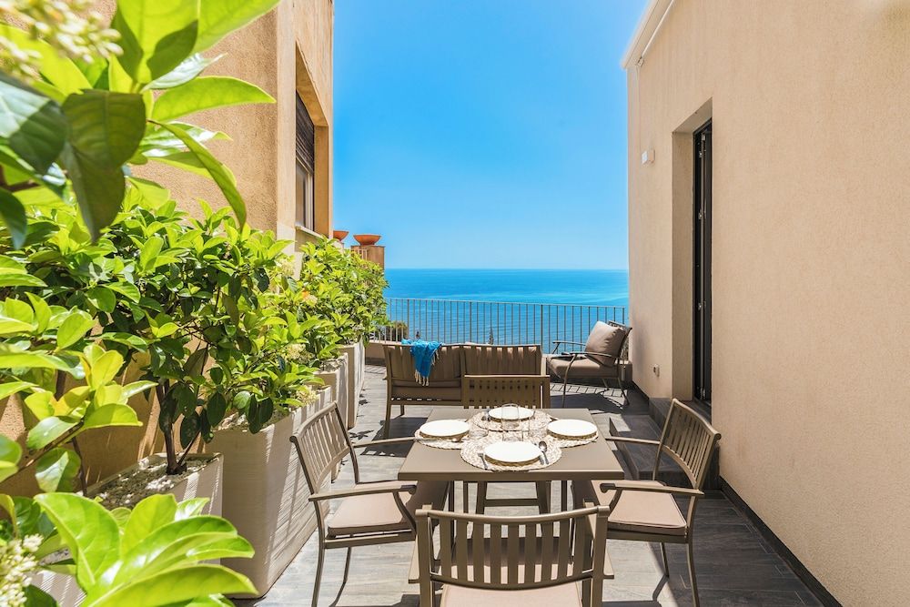 Belduomo Luxury Condo, 2 Bedrooms, Terrace, Sea Facing 4