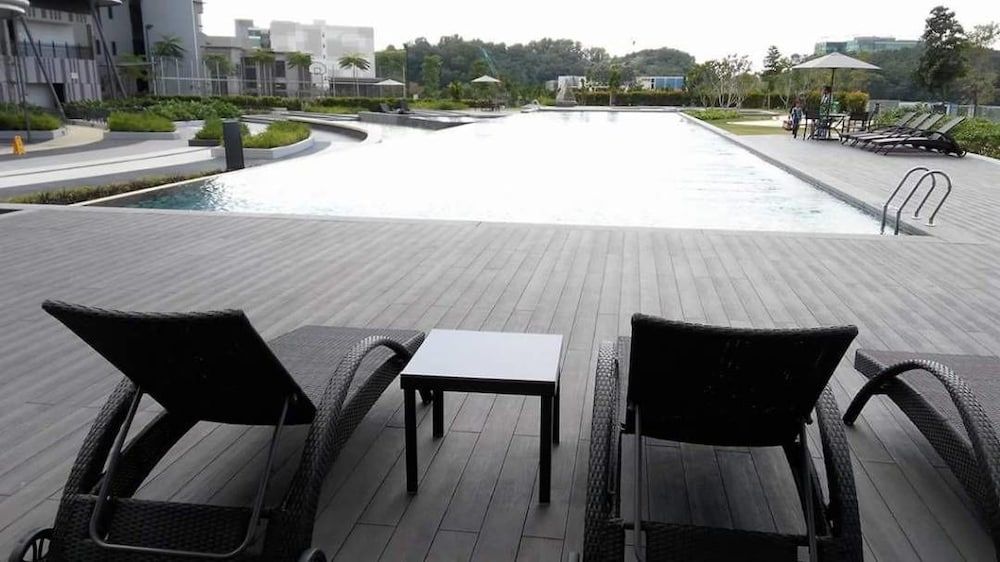 Hyve Studio Suites