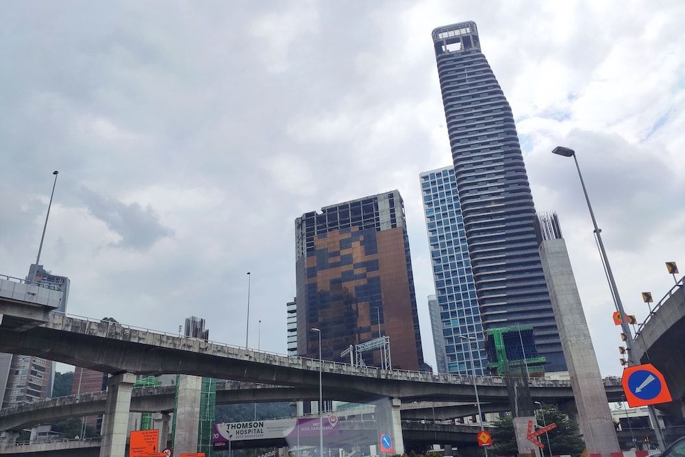 undefined OYO Home 44050 Essential Studio Empire Marriot 3