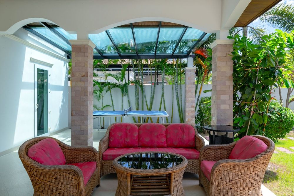 Orchid Paradise Homes OPV202 Superior Villa, 4 Bedrooms, Non Smoking, Kitchen 9