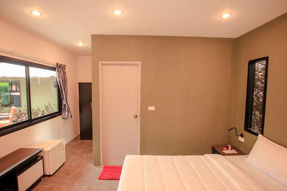 Bandon Beach Bar & Hostel - Adults Only Superior King Bed Room 2