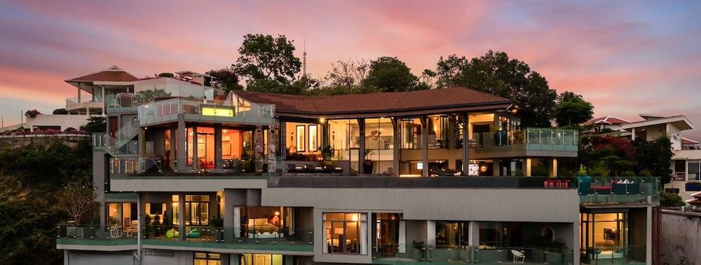 undefined Villa Skyfall 2