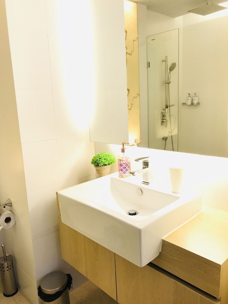 undefined Atlantis Condo Resort 8