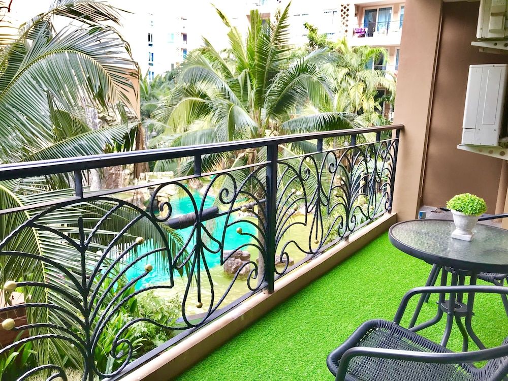 Atlantis Condo Resort Executive Apartment, 2 Bedrooms, Terrace, Pool View 3