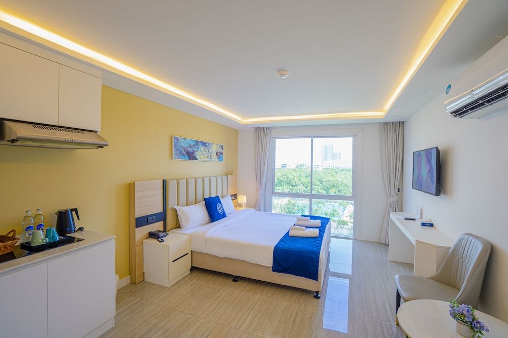 HT9 HOTEL Superior Room 5