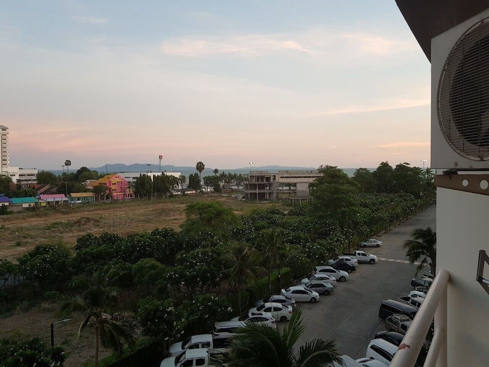 undefined Jomtien Beach Condomiium Jomtien Beach Condominium A2 F5 R19 7