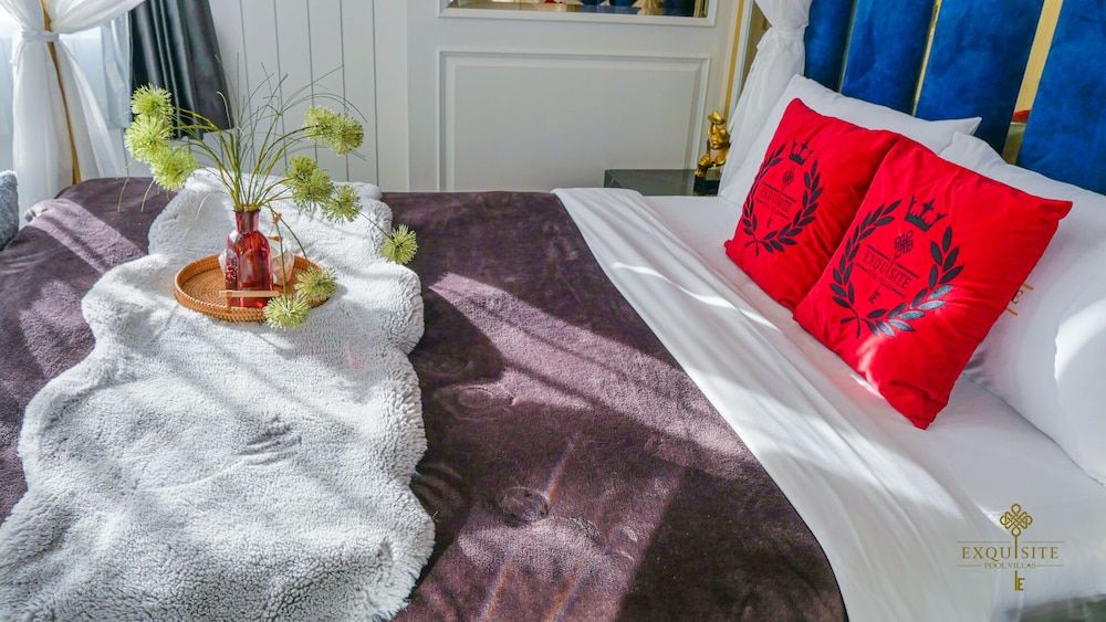 Exquisite Pool Villa J Luxury Villa 13