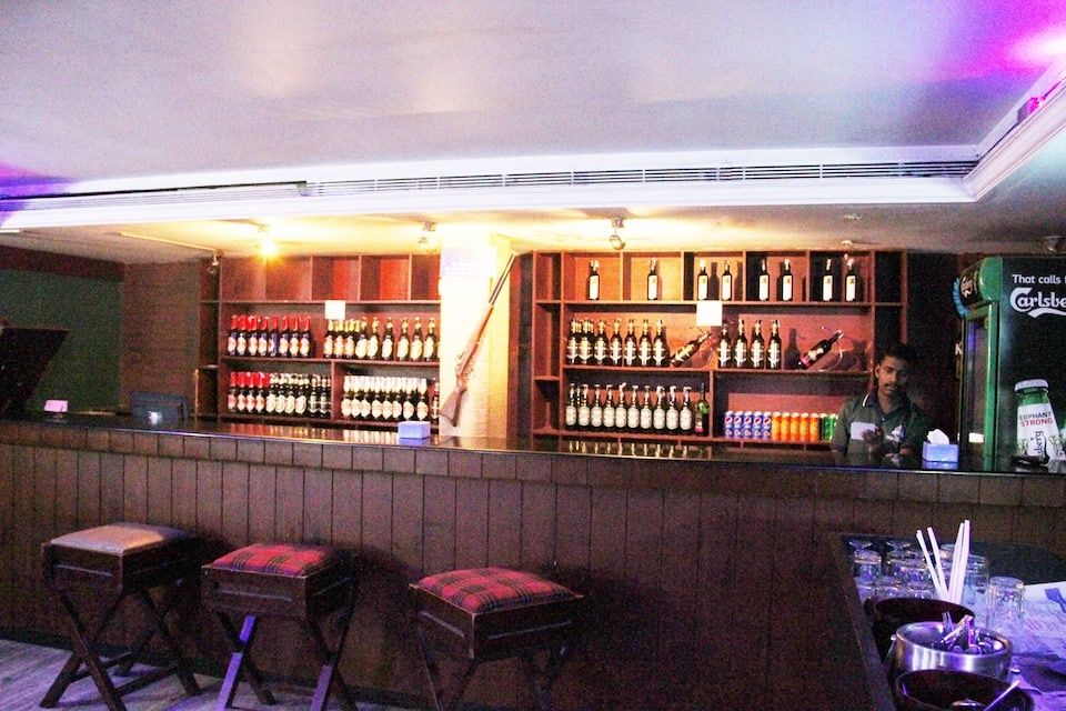 Bar