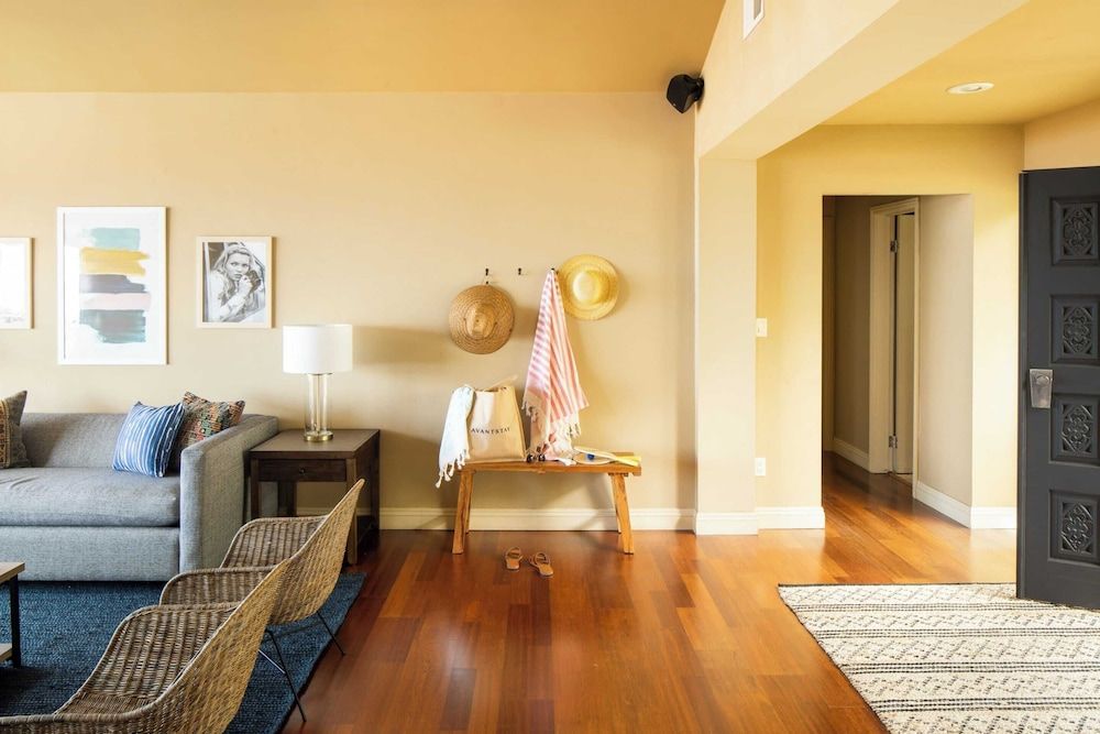 Parasol by Avantstay Hilltop Ocean View Escape w/ Large Patio & Shuffleboard House (4 Bedrooms) 14