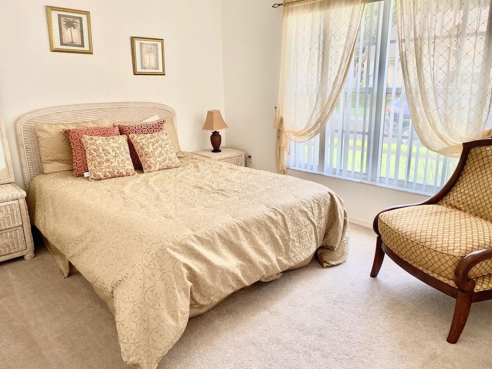 House, Multiple Beds (Elaine's Southern Dunes House)