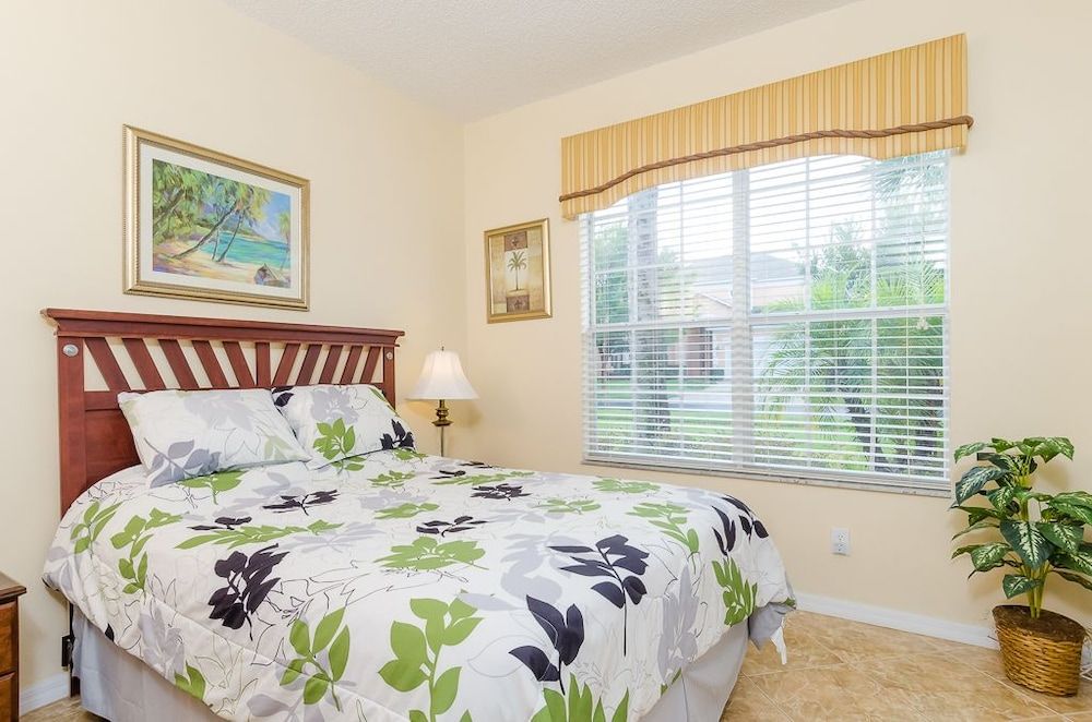 Ovm798 - Emerald Island - 4 Bed 3 Baths Townhome Family Townhome, Hot Tub, Garden Area 6