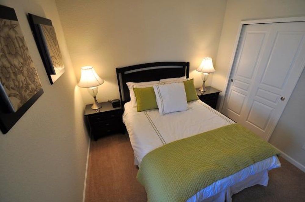 6BR 4BA Home in Windsor Hills by CV-2520 Villa, 6 Bedrooms, Private Pool 12