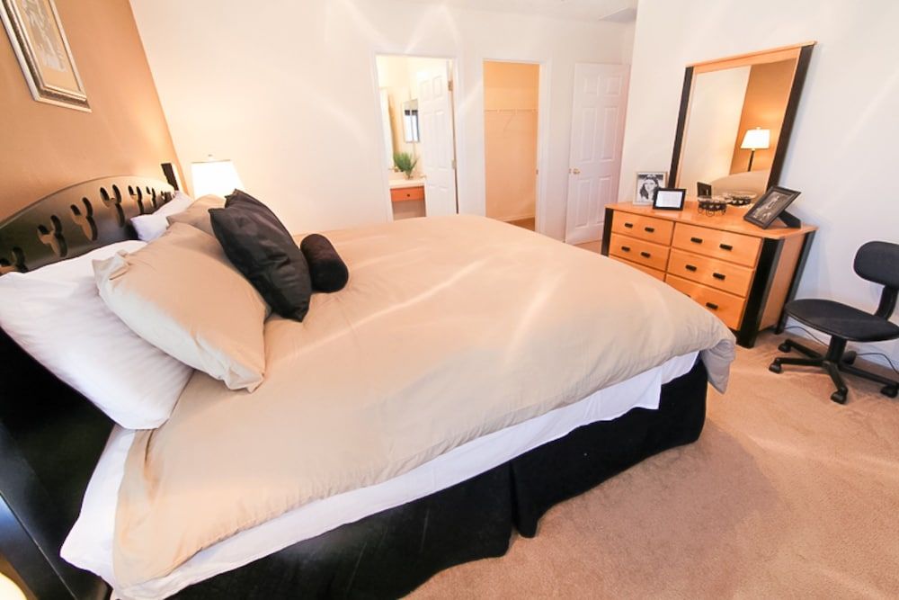 undefined 7BR 4.5BA Home in Emerald Island Resort by CV-2767 3