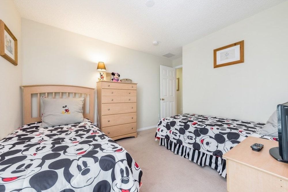 undefined 4BR Pool Home Emerald Island by SHV-8540 9