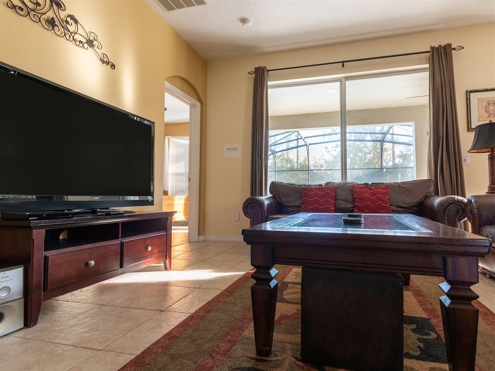 7 Bedrooms in Large Private Vacation Home by Florida Dream Homes House (7 Bedrooms in Large Private Vacation ) 25