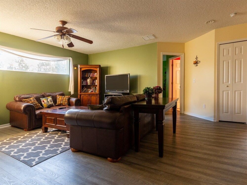 7 Bedrooms in Large Private Vacation Home by Florida Dream Homes House (7 Bedrooms in Large Private Vacation ) 27